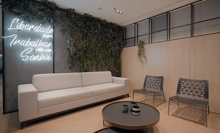 Iguaçu 2820 recebe a Flowork em sociedade com o Grupo Laguna