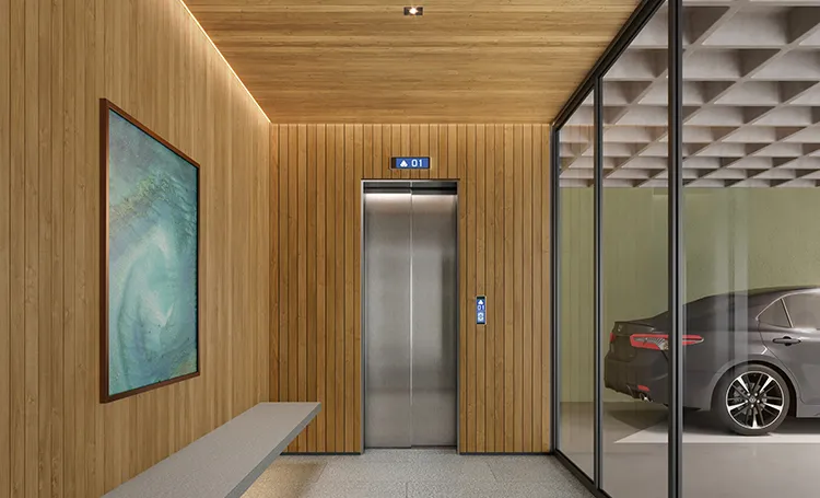 Hall com elevador, painel de madeira e carro estacionado atrás do vidro