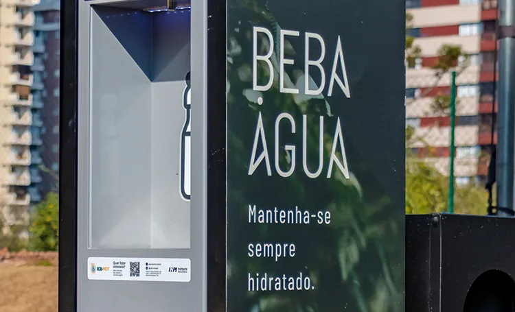 Praça KAÁ: o terreno do KAÁ aberto à cidade antes da obra