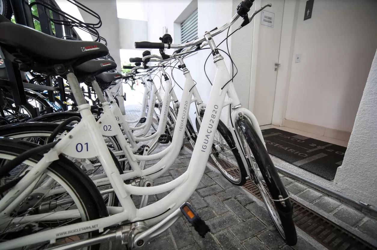 Bicicletas compartilhadas numeradas no Iguaçu 2820