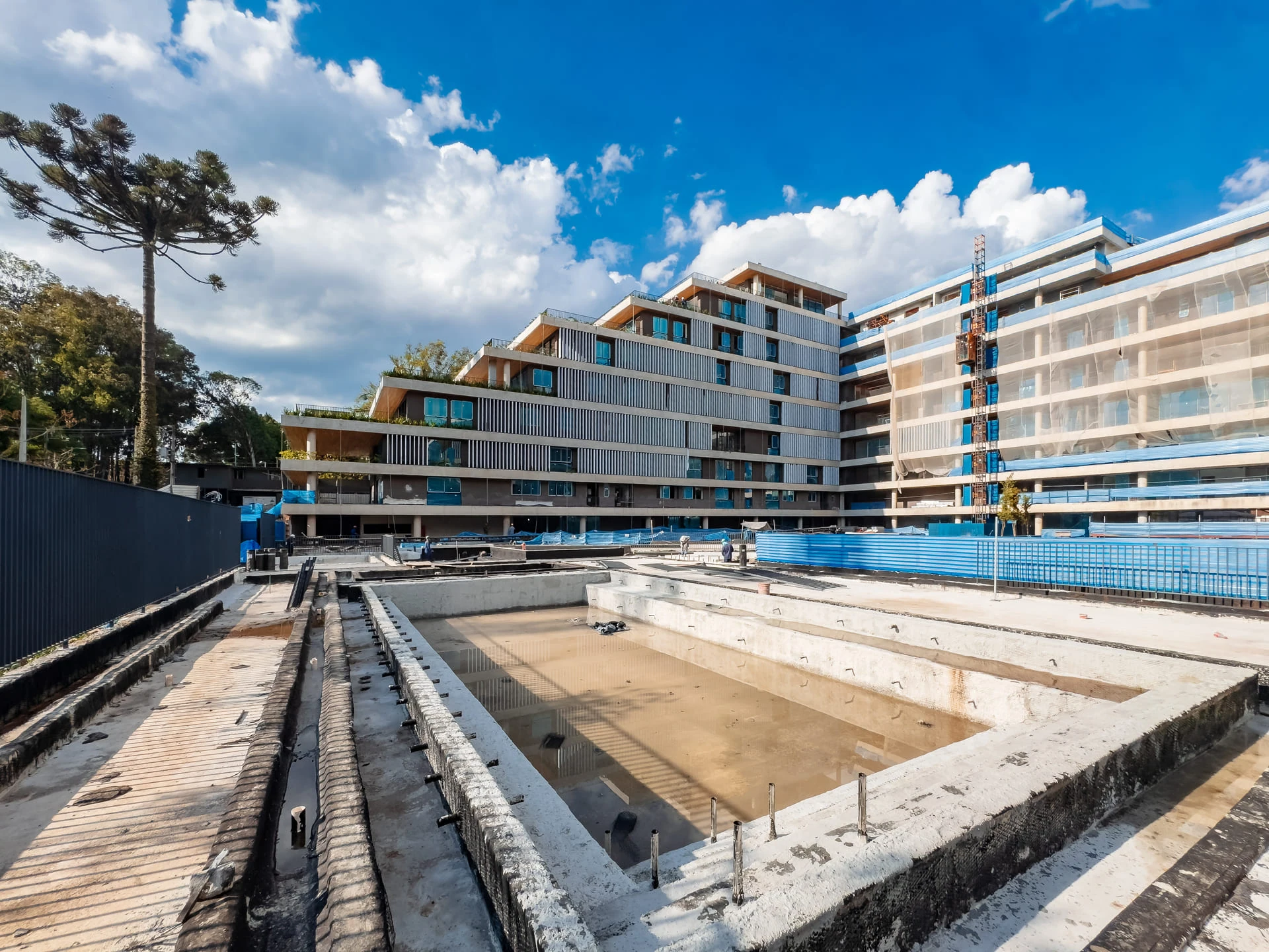Obra em dezembro de 2025