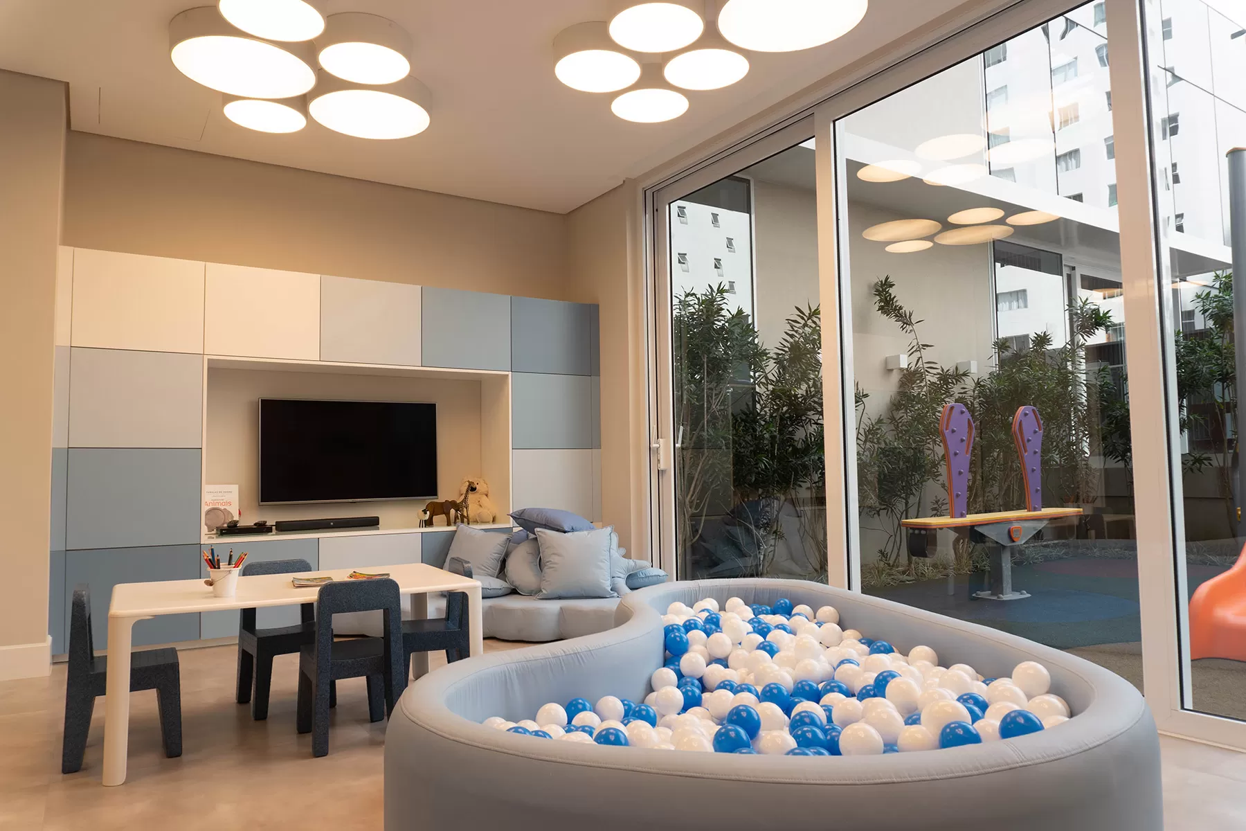 Construção sustentável com LEED: o que o selo entrega, pelo LLUM Batel